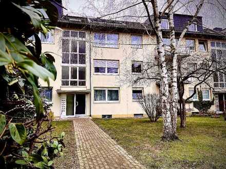 Gut geschnittene 3 Zimmerwohnung in ruhiger und trotzdem zentraler Lage von Ratingen....