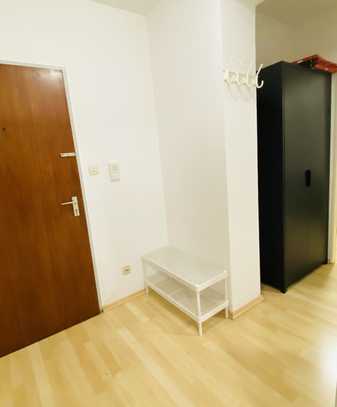 Ansprechende 2-Zimmer-Wohnung (4 Personen) mit Einbauküche in Erlangen