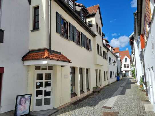 Attraktives Ladenlokal bzw. Verkaufsbüro in Günzburger Altstadt