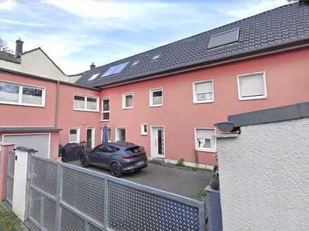 Zündorf: Charmantes, geräumiges Wohnhaus (268 m²) nähe Groov + Rhein