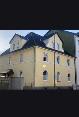 Erstbezug nach Sanierung mit Balkon: freundliche 4,5-Zimmer-Wohnung in Gelsenkirchen Buer