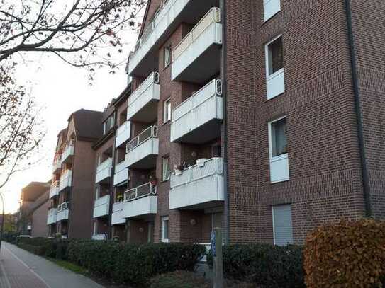 Kleine bezahlbare Wohnung mit Balkon zu vermieten