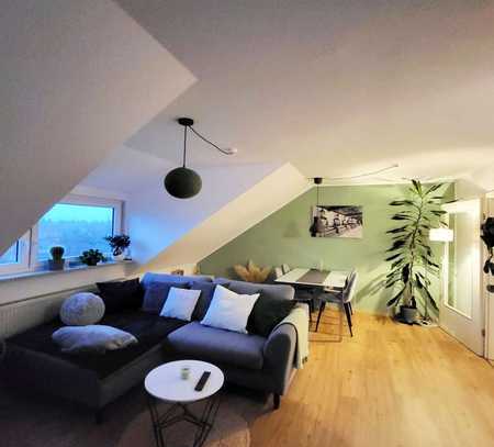 **S-Heumaden: 2-Zimmer-Dachgeschosswohnung mit Balkon und Garage**