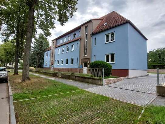 2-Raum Wohnung in Weißenfels-West mit Blick ins Grüne!