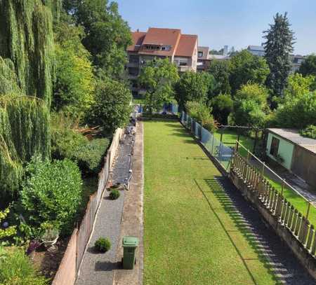 Sehr geräumiges Einfamilienhaus mit großem Garten in DN - Rölsdorf