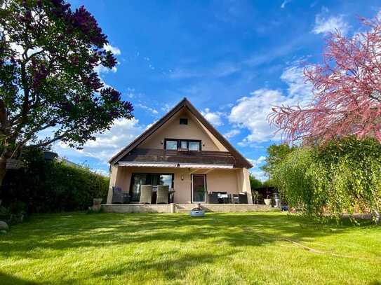 Provisionsfrei - Traumhaus für Familien - Ein-/Zweifamilienhaus in ruhiger Lage / sonnige Terrasse