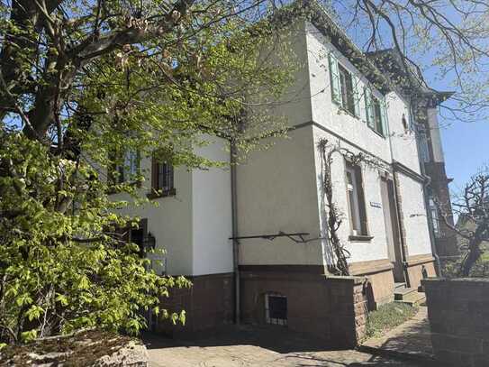 Attraktive 3-Zimmer Altbauwohnung im Herzen von Bretten