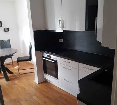 Schöne neu renovierte möblierte 2 Zimmer Wohnung in Ingolstadt- Nordost- zentrale Lage