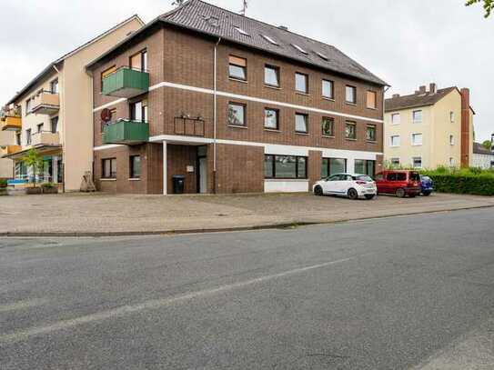 Mehrfamilienhaus mit Gewerbeeinheit, Garagen und Stellplätze in Stadthagen provisionsfrei für Käufer