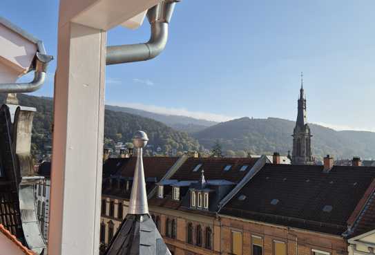 Erstbezug einer 2-ZKB mit Panoramablick über die Weststadt