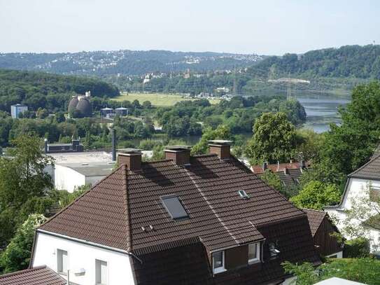 Traumwohnung in ruhiger Sackgasse mit Panoramafernblick incl. Garage und Stellplatz