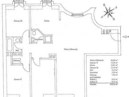 4,5-Zimmer-Wohnung mit zwei Balkonen