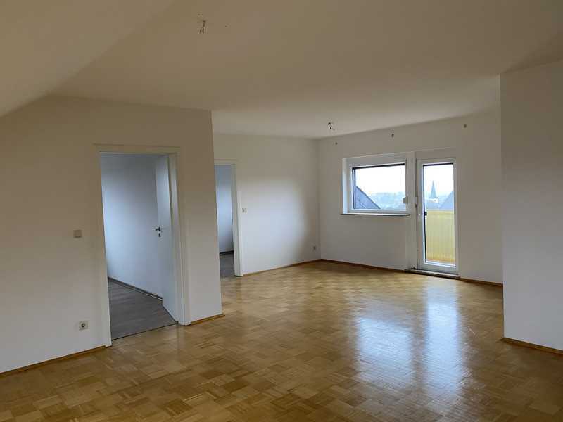                                                               Drei-Zimmer Wohnung mit Fernblick in ruhiger Lage                                                       in Dornburg (Limburg-Weilburg)