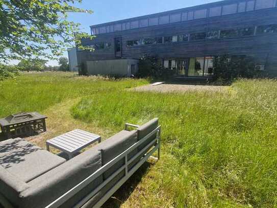 Gewerbliches Bürogebäude (2 Etagen) dazu eine erteilte Baugenehmigung 250qm Halle 7m hoch in Roetgen