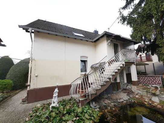 Zweifamilienhaus in guter und zentraler Lage von Wiesbaden-Schierstein