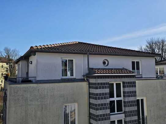 3 Zimmer Penthousewohnung mit großer Dachterrasse und Stellplatz