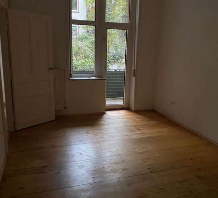 Wohnung mit drei Zimmern und Balkon in Frankfurt