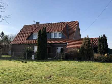 Kleine Hofstelle mit Weideland