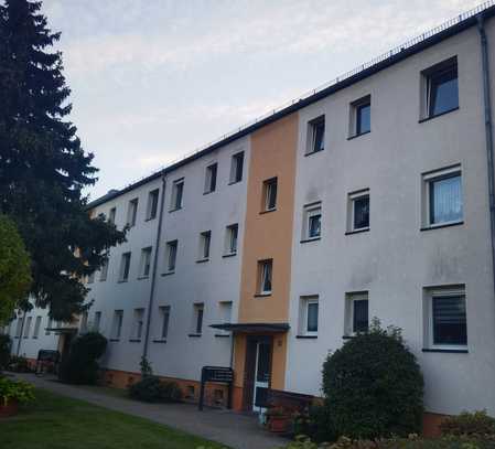 Erstbezug: Preiswerte 1,5-Zimmer-DG-Wohnung in Frohburg