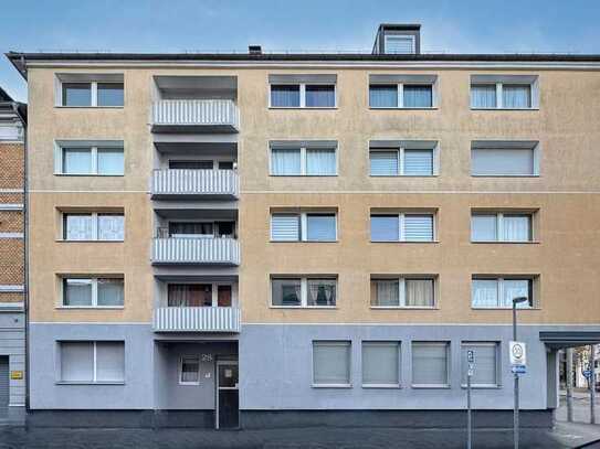 Renovierte 2-Zimmer Eigentumswohnung mit ca. 55 m² und Loggia in zentraler Lage von Mülheim / Ruhr