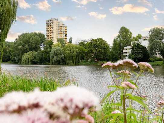 Wohnen direkt am Lietzensee mit privatem Zugang zum Wasser. Kudammnähe, bezugsfrei und top-saniert