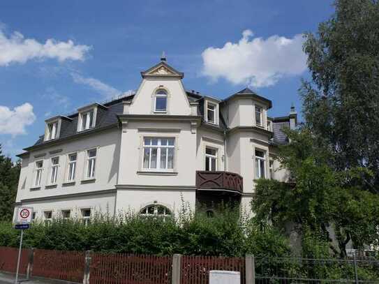 gehobene 2 Zimmer Wohnung in einer schönen Villa in Dresden Klotzsche