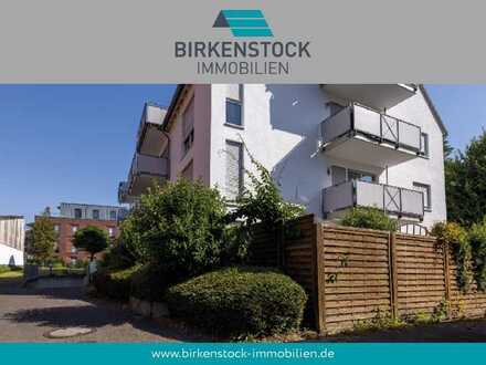 Lichtdurchflutete, moderne Etagenwohnung mit Balkon in zentraler Lage von Königsdorf