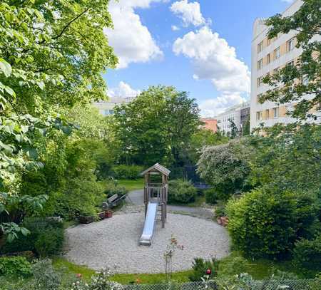 Ruhige Balkonwohnung mit Südausrichtung zum begrünten Innenhof in Schwabing