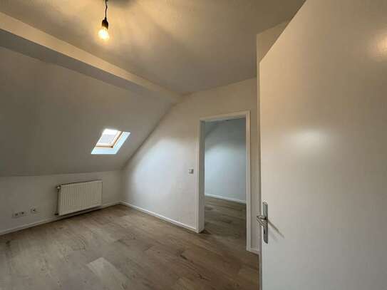 Charmante 3,5-Zimmer-Dachgeschosswohnung in Offenbach, Nähe Stadtmitte