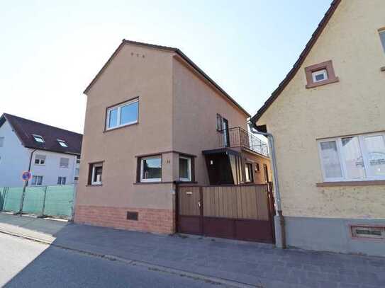 Großzügiges Einfamilienhaus auf schönem Grundstück in zentraler Lage von Gernsheim