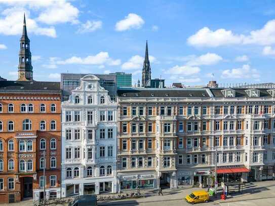 Büroetage mit historischem Flair: Inspirierende Arbeitsräume im Herzen Hamburgs