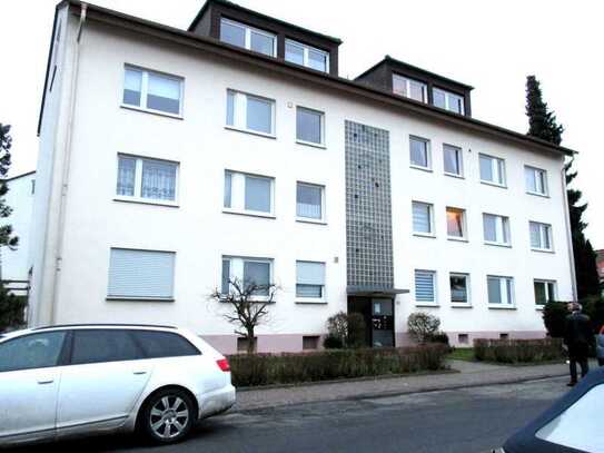 Modernisierte Pärchen- oder Singlewohnung