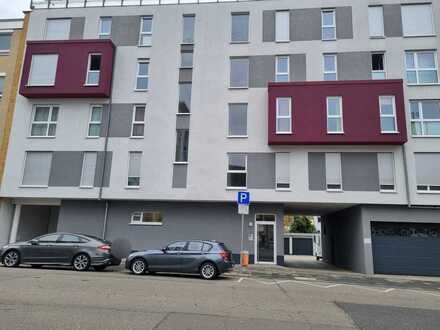 Freundliche, altersgerechte Wohnung mit zwei Zimmern zum Kauf in Neustadt / Weinstraße