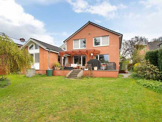 Modernisiertes Familienidyll – Großzügiges Zuhause mit Gartenparadies in Langenhorn