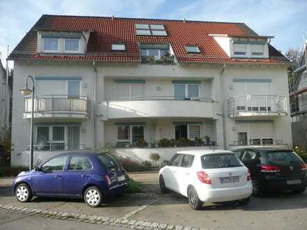 Schöne, helle 2,5 Zi. Whg., Niedrig-Energiehaus, Neckartenzlingen, dir. v. Vermieter