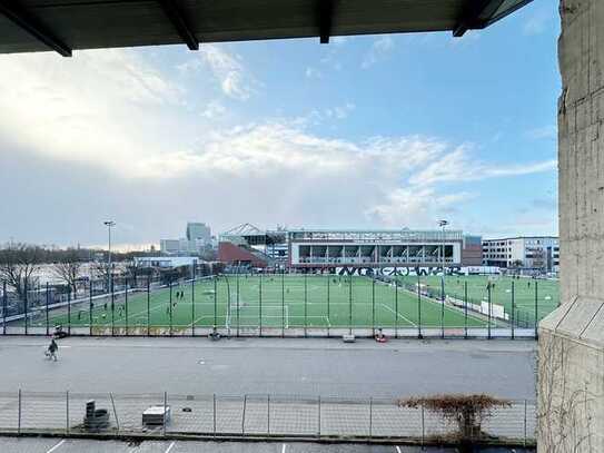 Arbeiten im grünen Wahrzeichen! Hamburg-St. Paulis Bunker für Eure Geschäftsidee?