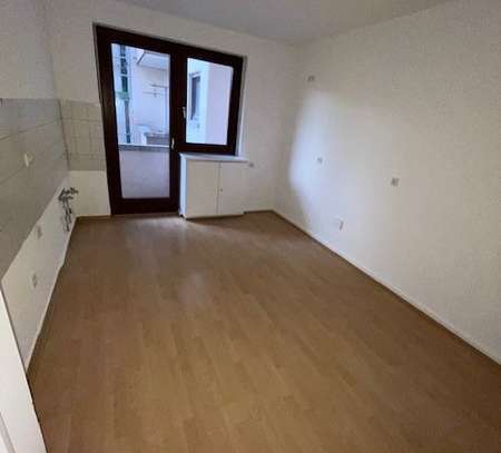 Schöne 1-ZKB Wohnung in Rheinnähe zu vermieten!