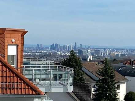 Stilvolle, lichtdurchflutete 3-Zimmerwohnung mit Blick auf Frankfurter Skyline