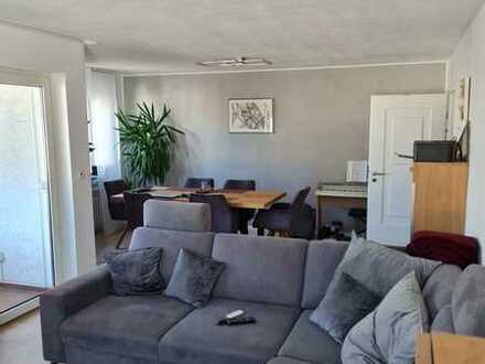 Attraktive 2-Zimmer-Wohnung mit Balkon und Einbauküche in Euskirchen