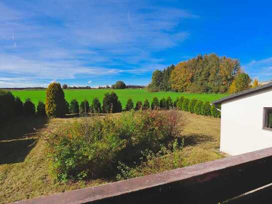 ***Weitblick ins Grüne*** Einfamilienhaus mit weitläufigem Grundstück und Einliegerwohnung