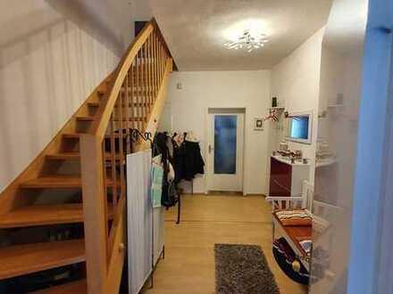 Gepflegte 5+1-Zimmer-Wohnung mit Balkon in Bad Soden-Salmünster