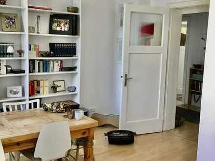Erstbezug nach Sanierung: großzügige helle Wohnung mit 2 Balkonen und EBK