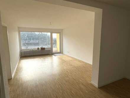 Modernisierte 3-Zimmerwohnung mit Balkon in Köln Brück