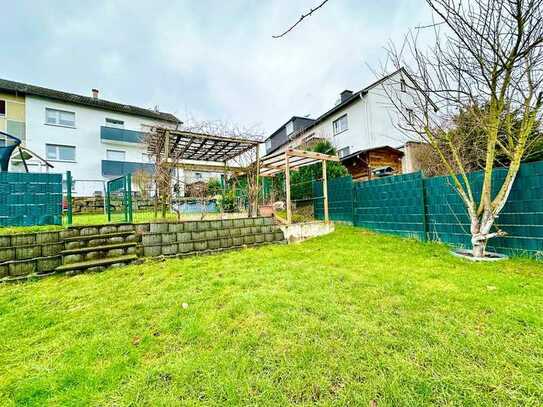 Saniertes Ein-Zweifamilienhaus mit großem Garten in Werdohl!