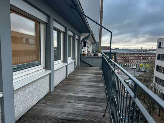 Penthouse-Stadtwhg. mit Balkon Nähe Bahnhof