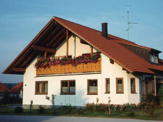 Attraktive 4-Zi-Dachgeschosswohnung mit EBK und Balkon in Mattsies