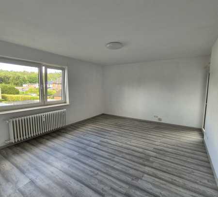 "Zeitlose Eleganz in Stolberg: Moderne 3-Zimmer-Wohnung mit Balkon in Top-Lage der Hans-Böckler-Str.