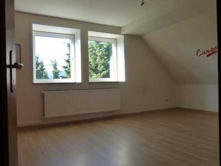 Gemütliche 3 Zimmer Wohnung - Traumhafter Ausblick