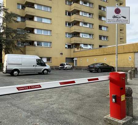 Außenstellplatz in Staaken!