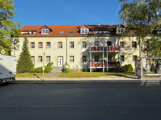 Aktuell vermietet, Schönes Dachgeschoss-Apartment mit sonniger Terrasse in Wilhelmsruh